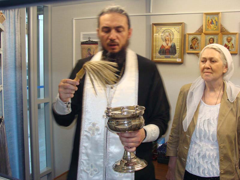 В аэропорту Хабаровск открыта иконная лавка