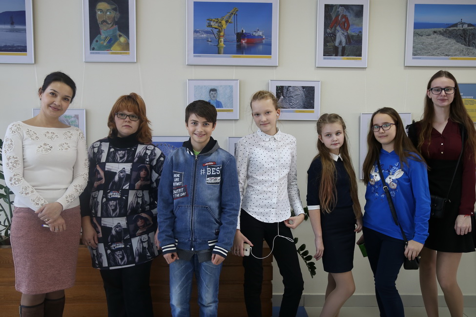 Международный аэропорт Хабаровск представляет фотопроект «Люди-города»