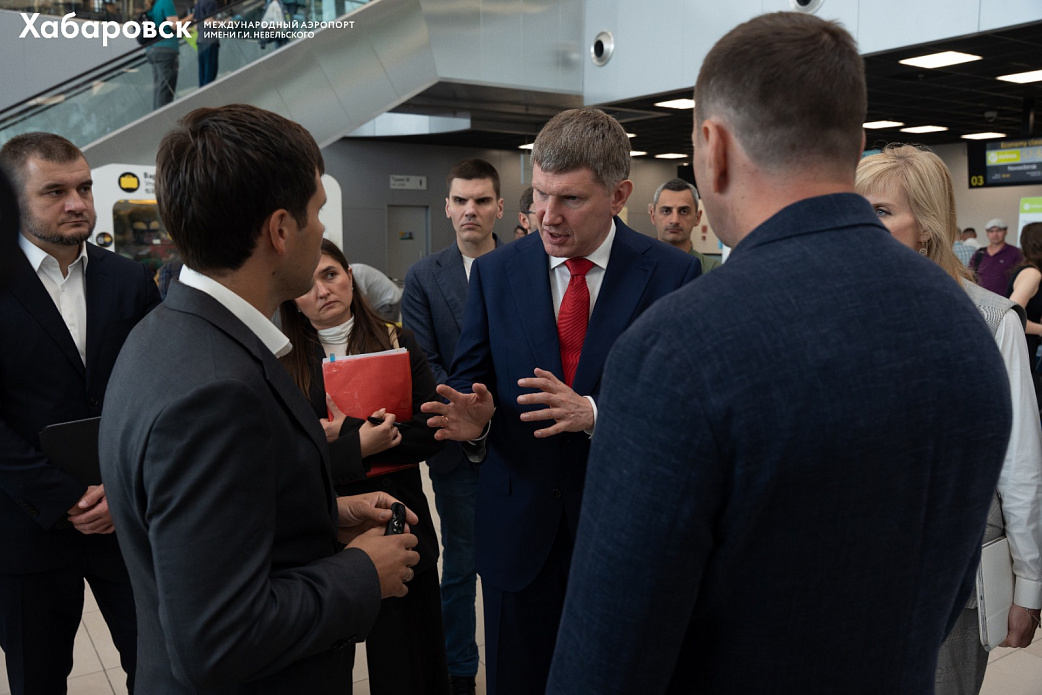 Министр экономического развития РФ с рабочим визитом посетил аэропорт Хабаровск