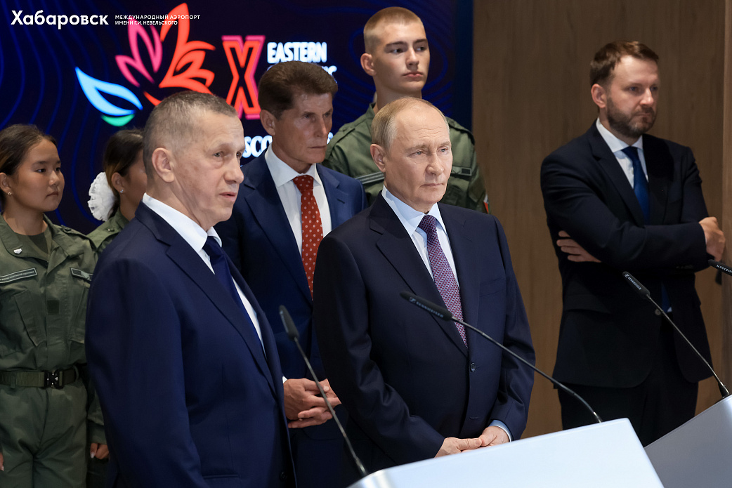Президент России запустил в эксплуатацию новый терминал международных авиалиний аэропорта Хабаровск